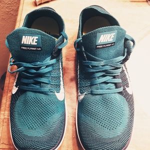 Nike cross trainer